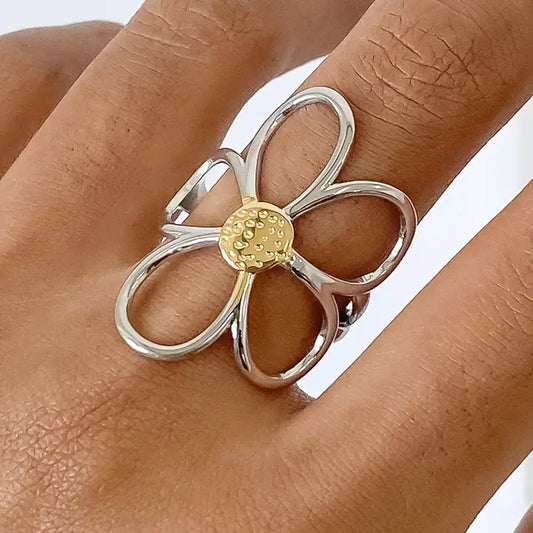 Kadiedrasd-Isolde 18K Non-Tarnish Large Floral Ring