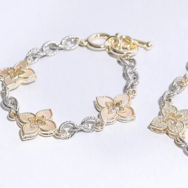 Kadiedrasd-3 Clover Pave Clover Mop Link Bracelet